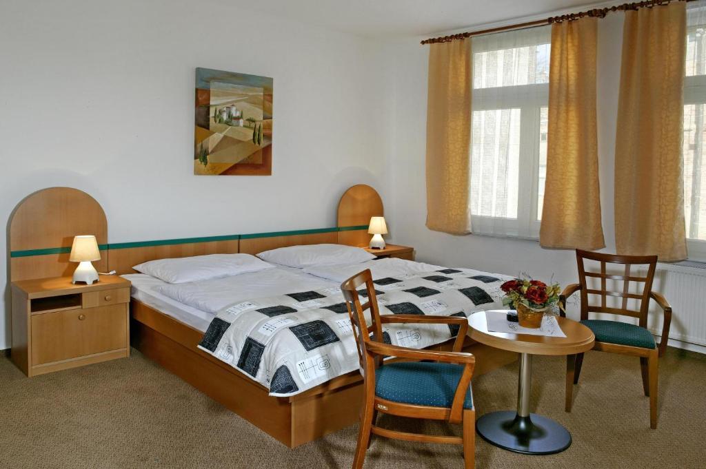Hotel Maxim Marianske Lazne Ruang foto