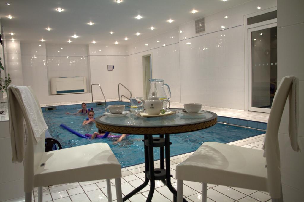 Hotel Maxim Marianske Lazne Bagian luar foto