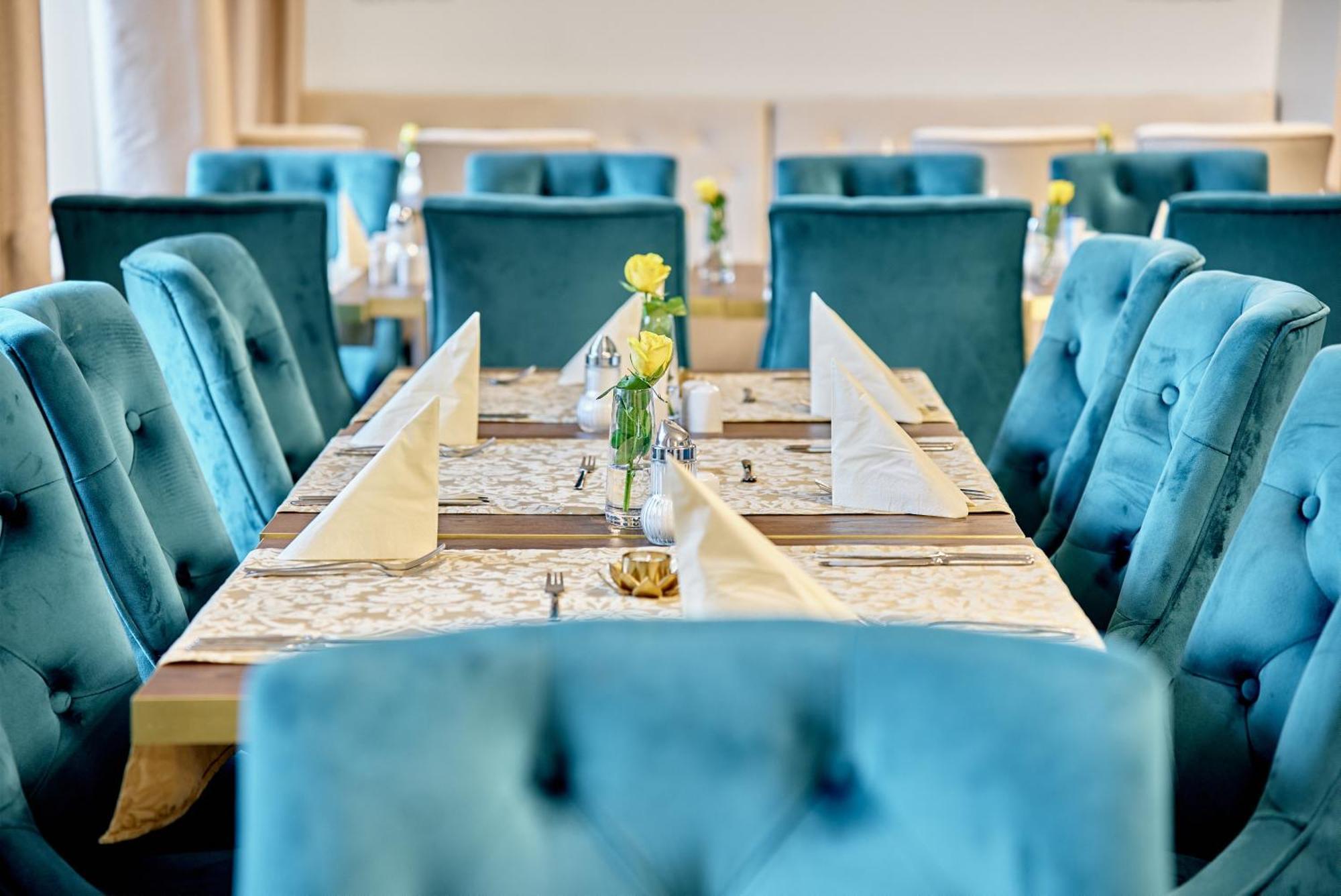 Hotel Maxim Marianske Lazne Bagian luar foto