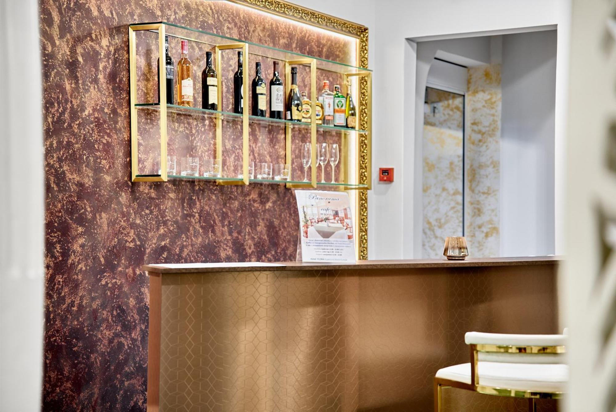 Hotel Maxim Marianske Lazne Bagian luar foto