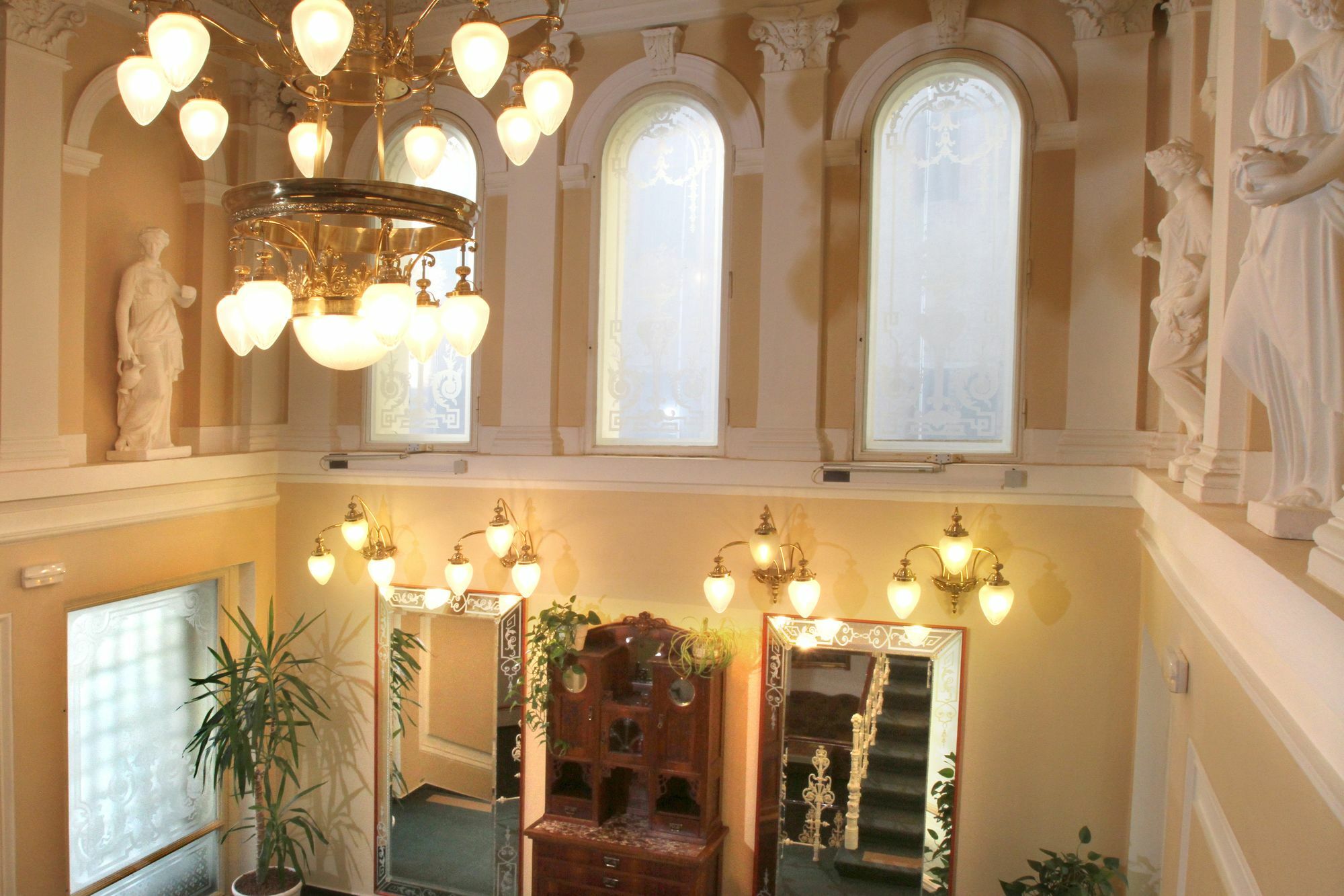 Hotel Maxim Marianske Lazne Bagian luar foto